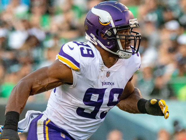 Vikings place Pro Bowl DE Danielle Hunter on IR