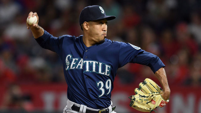 ANAHEIM, CA - SEPTEMBER 15: Seattle Mariners pitcher Edwin Diaz (39) in action during the ninth inning of a game against the Los Angeles Angels of Anaheim played on September 15, 2018 at Angel Stadium of Anaheim in Anaheim, CA.
