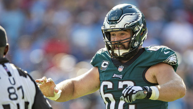 NASHVILLE, TN - SEPTEMBER 30: Jason Kelce #62 of the Philadelphia Eagles talks with the officials during a game against the Tennessee Titans at Nissan Stadium on September 30, 2018 in Nashville, Tennessee. The Titans defeated the Eagles in overtime 26-23.
