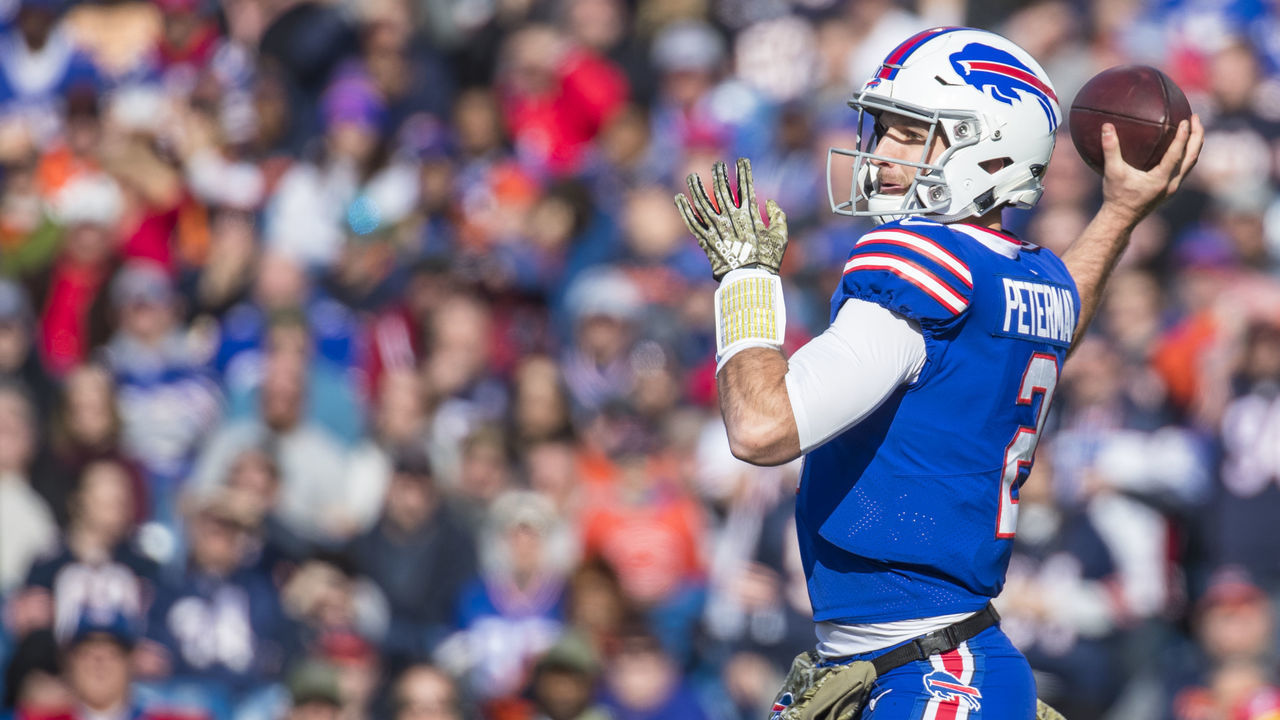 ORCHARD PARK, NY - NOVEMBER 04: Nathan Peterman #2 of the Buffalo Bills passes the ball during the first quarter against the Chicago Bears at New Era Field on November 4, 2018 in Orchard Park, New York. Chicago defeats Buffalo 41-9.