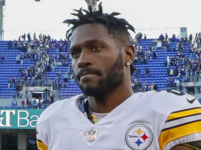 Antonio Brown denies report that he's being traded to Bills – KNBR