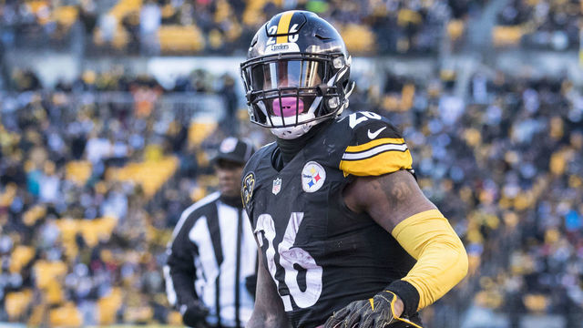 PITTSBURGH, PA - JANUARY 14: Le'Veon Bell #26 of the Pittsburgh Steelers and Martavis Bryant #10 celebrate a touchdown scored during the second half of the AFC Divisional Playoff game against the Jacksonville Jaguars at Heinz Field on January 14, 2018 in Pittsburgh, Pennsylvania. Jaguars defeat Pittsburgh 45-42.