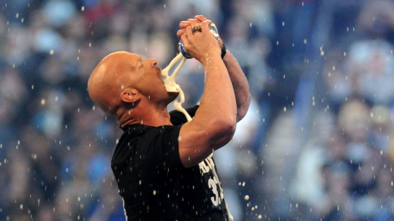 HOUSTON - APRIL 05: WWE Hall of Fame inductee and actor 'Stone Cold' Steve Austin attends Wrestlemania 25 at Reliant Stadium on April 5, 2009.