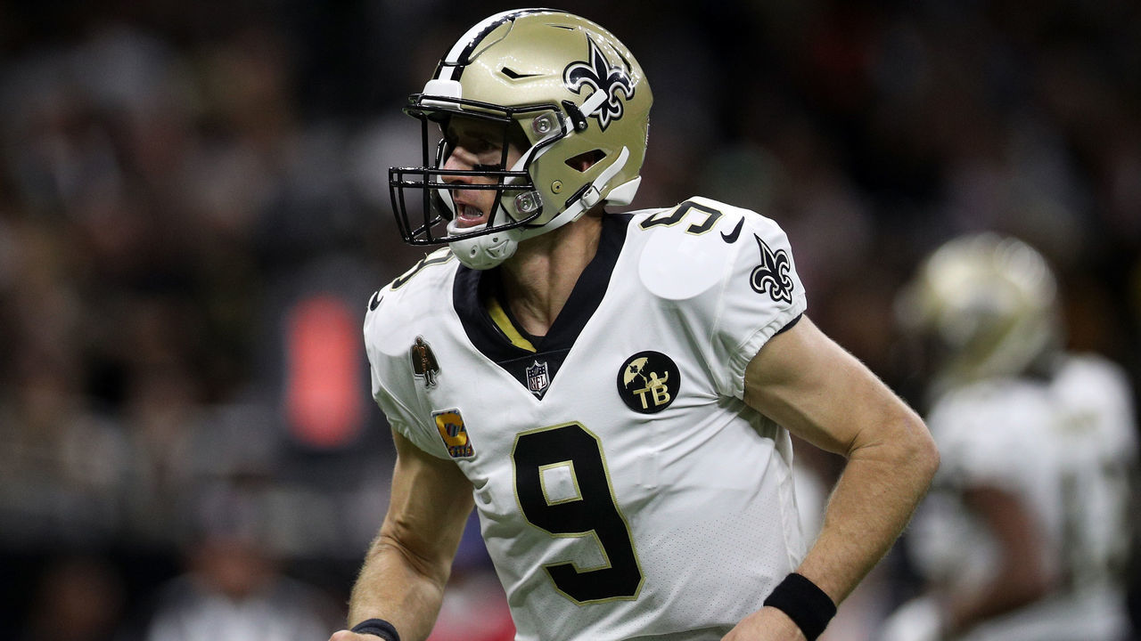 NEW ORLEANS, LA - OCTOBER 08: Drew Brees #9 of the New Orleans Saints reacts during the second half against the Washington Redskins at Mercedes-Benz Superdome on October 8, 2018 in New Orleans, Louisiana.