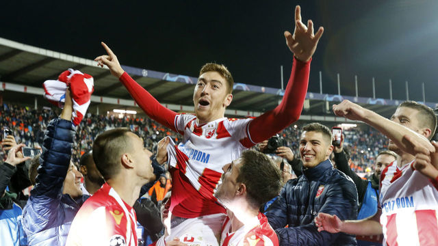 BELGRADE, SERBIA - NOVEMBER 06: Milan Pavkov (C) of Crvena Zvezda celebrates victory with team mates after the Group C match of the UEFA Champions League between Red Star Belgrade and Liverpool at Rajko Mitic Stadium on November 06, 2018 in Belgrade, Serbia.