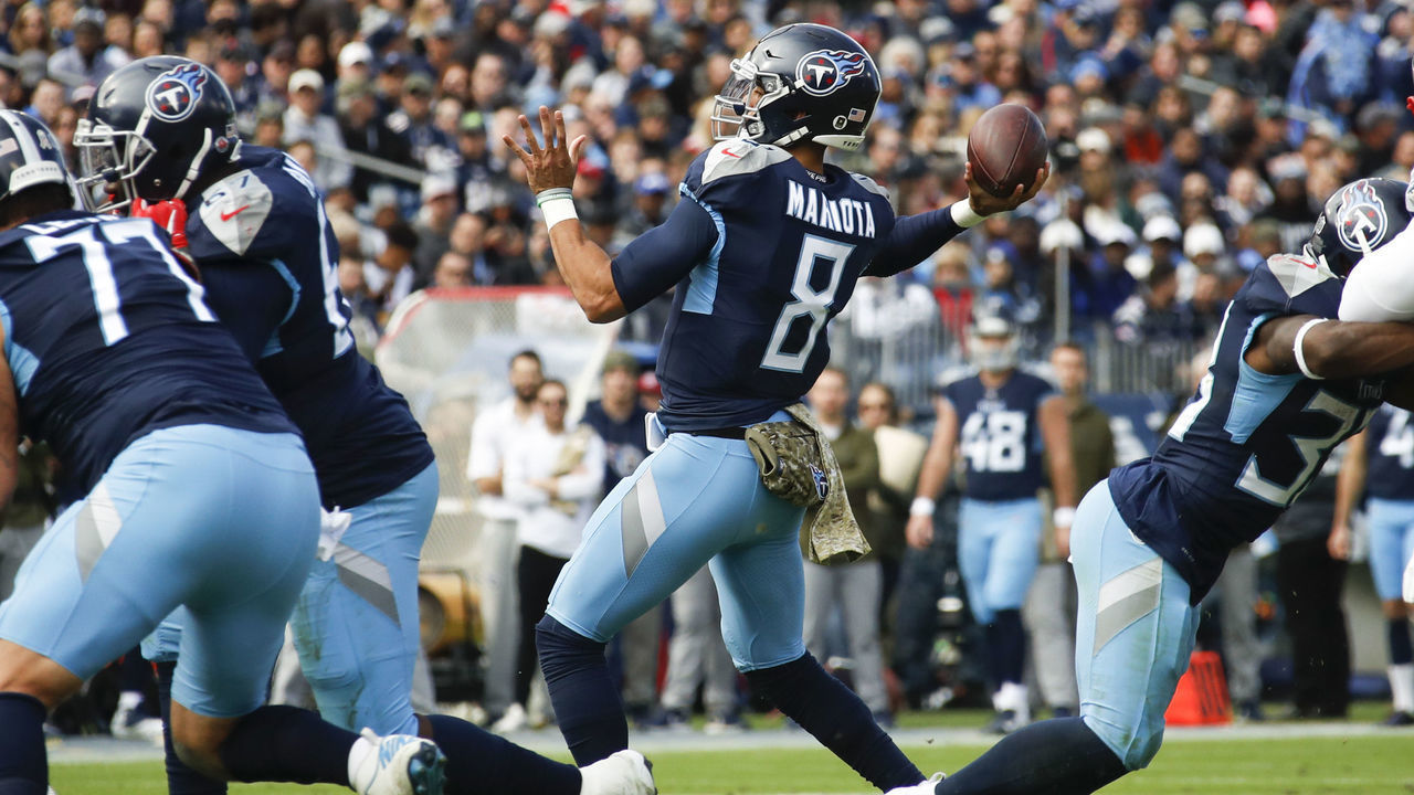 NASHVILLE, TN - NOVEMBER 11: Marcus Mariota #8 of the Tennessee Titans throws a pass against the New England Patriots during the first quarter at Nissan Stadium on November 11, 2018 in Nashville, Tennessee.