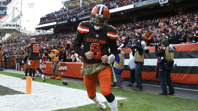 CLEVELAND, OH - NOVEMBER 11: Baker Mayfield #6 of the Cleveland Browns celebrates a touchdown pass in the first half against the Atlanta Falcons at FirstEnergy Stadium on November 11, 2018 in Cleveland, Ohio.