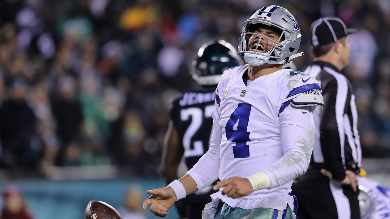 PHILADELPHIA, PA - NOVEMBER 11: Quarterback Dak Prescott #4 of the Dallas Cowboys celebrates rushing 1 yard for a touchdown against the Philadelphia Eagles in the second quarter during the second quarter at Lincoln Financial Field on November 11, 2018 in Philadelphia, Pennsylvania.