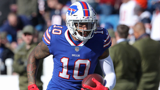 BUFFALO, NY - NOVEMBER 04: Terrelle Pryor #10 of the Buffalo Bills warms up before the start of NFL game action against the Chicago Bears at New Era Field on November 4, 2018 in Buffalo, New York.
