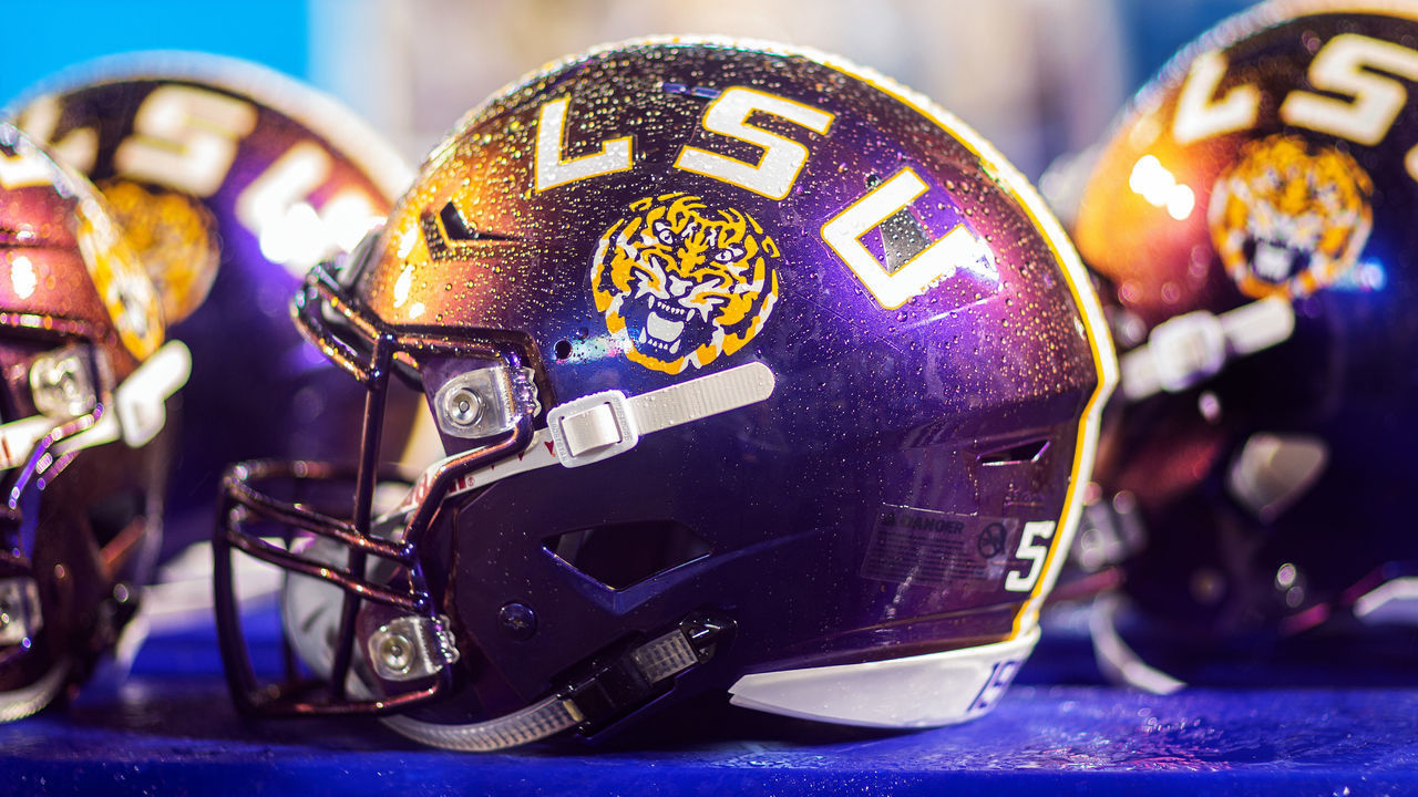 BATON ROUGE, LA - OCTOBER 20: An LSU Tigers helmet rests on the sideline during a game between the Mississippi State Bulldogs and LSU Tigers on October 20, 2018, at Tiger Stadium in Baton Rouge, Louisiana.