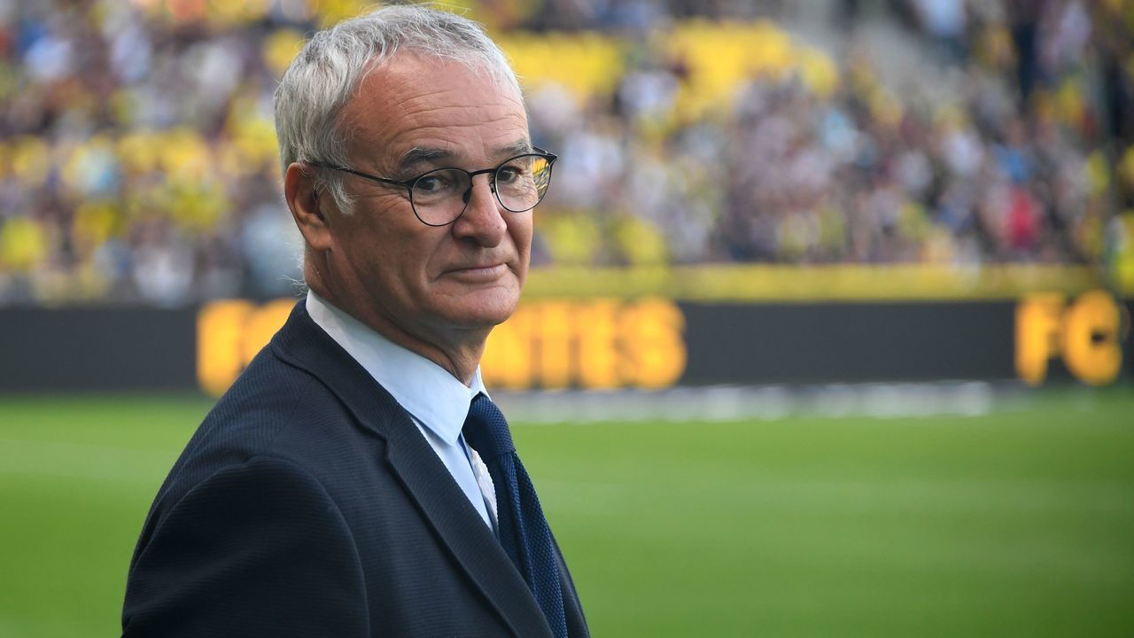 Nantes' Italian head coach Claudio Ranieri looks on during the French L1 football match Nantes versus Rennes on April 20, 2018 at the La Beaujoire stadium in Nantes, western France.
