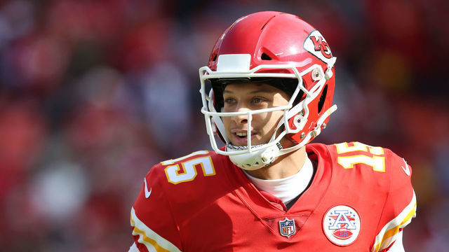 KANSAS CITY, MO - NOVEMBER 11: Kansas City Chiefs quarterback Patrick Mahomes (15) after a 37-yard touchdown pass early in the first quarter of a week 10 NFL game between the Arizona Cardinals and Kansas City Chiefs on November 11, 2018 at Arrowhead Stadium in Kansas City, MO.