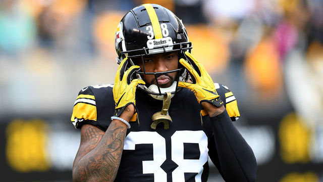 PITTSBURGH, PA - OCTOBER 28: Jaylen Samuels #38 of the Pittsburgh Steelers looks on during the game against the Cleveland Browns at Heinz Field on October 28, 2018 in Pittsburgh, Pennsylvania.