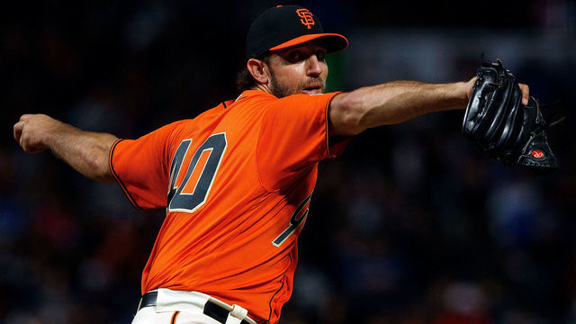 SAN FRANCISCO, CA - SEPTEMBER 28: Madison Bumgarner #40 of the San Francisco Giants pitches against the Los Angeles Dodgers during the sixth inning at AT&T Park on September 28, 2018 in San Francisco, California. The Los Angeles Dodgers defeated the San Francisco Giants 3-1.