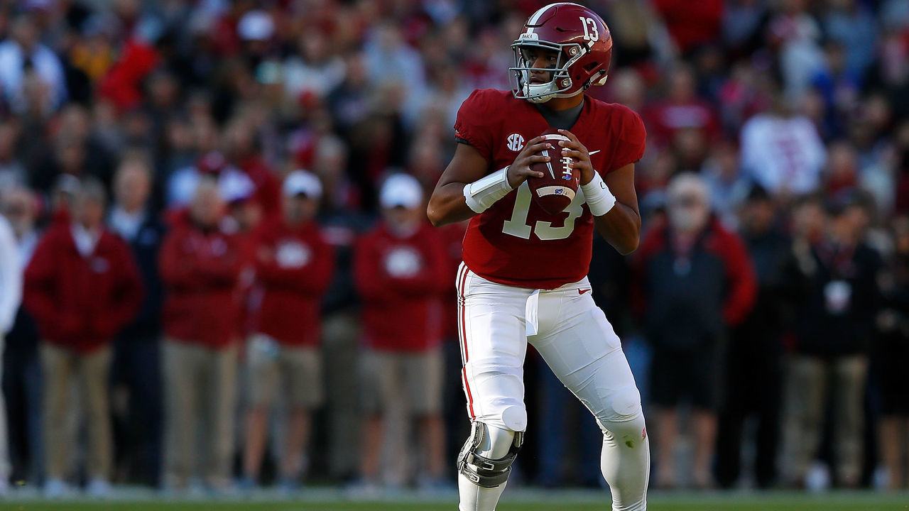 TUSCALOOSA, AL - NOVEMBER 10: Tua Tagovailoa #13 of the Alabama Crimson Tide looks to pass against the Mississippi State Bulldogs at Bryant-Denny Stadium on November 10, 2018 in Tuscaloosa, Alabama.