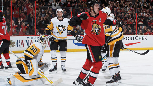 OTTAWA, ON - NOVEMBER 17: Mark Stone #61 of the Ottawa Senators celebrates his first period goal against Matt Murray #30 of the Pittsburgh Penguins at Canadian Tire Centre on November 17, 2018 in Ottawa, Ontario, Canada.