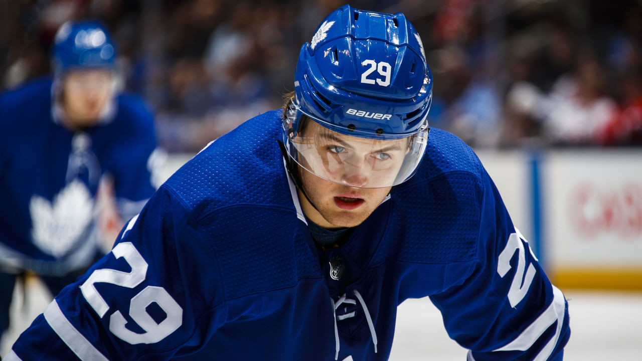 TORONTO, ON - MARCH 24: William Nylander #29 of the Toronto Maple Leafs waits for a faceoff against the Detroit Red Wings during the first period at the Air Canada Centre on March 24, 2018 in Toronto, Ontario, Canada.