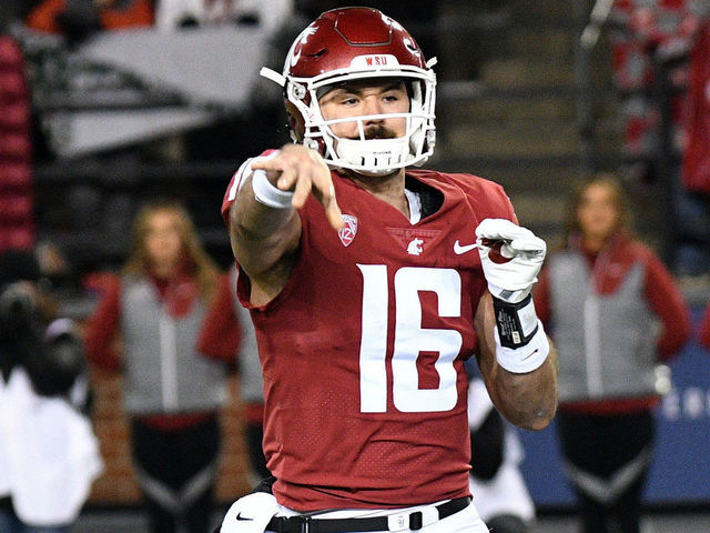 PULLMAN, WA - NOVEMBER 17: WSU quarterback Gardner Minshew (16) delivers a pass during the game between the Washington State Cougars and the Arizona Wildcats played on November 17, 2018 in Pullman, Washington at Martin Stadium
