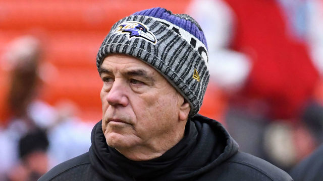 CLEVELAND, OH - DECEMBER 17, 2017: Defensive coordinator Dean Pees of the Baltimore Ravens stands on the field prior to a game on December 17, 2017 against the Cleveland Browns at FirstEnergy Stadium in Cleveland, Ohio. Baltimore won 27-10. (Photo by: 2017 Nick Cammett/Diamond Images/Getty Images)