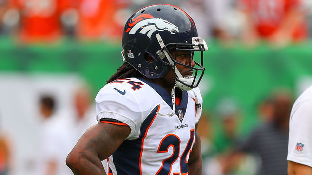EAST RUTHERFORD, NJ - OCTOBER 07: Denver Broncos defensive back Adam Jones (24) warms up prior to the National Football League game between the New York Jets and the Denver Broncos on October 7, 2018 at MetLife Stadium in East Rutherford, NJ.