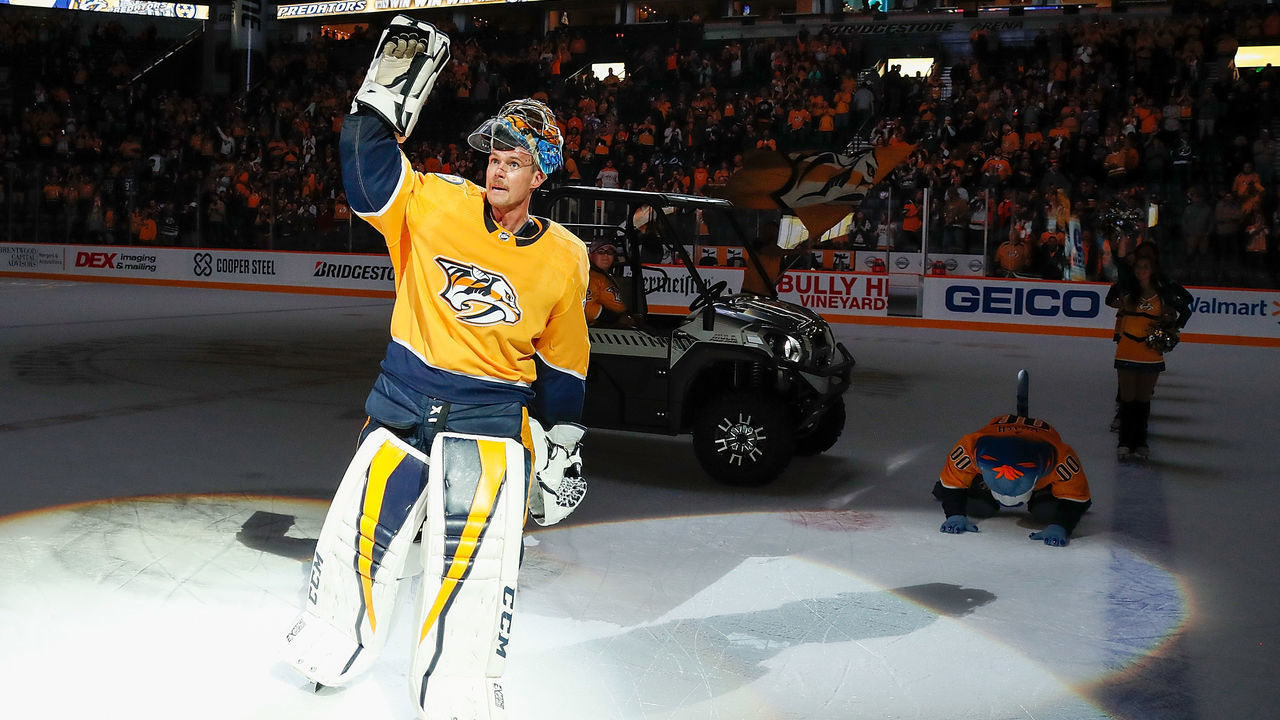 NASHVILLE, TN - NOVEMBER 19: Pekka Rinne #35 of the Nashville Predators waves to fans after a 3-2 win against the Tampa Bay Lightning at Bridgestone Arena on November 19, 2018 in Nashville, Tennessee.