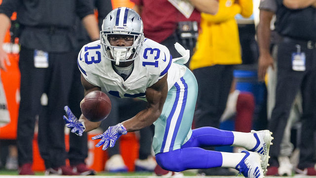 ARLINGTON, TX - NOVEMBER 22: Dallas Cowboys Wide Receiver Michael Gallup (13) makes a reception during the Thanksgiving Day game between the Washington Redskins and Dallas Cowboys on November 22, 2018 at AT&T Stadium in Arlington, TX.