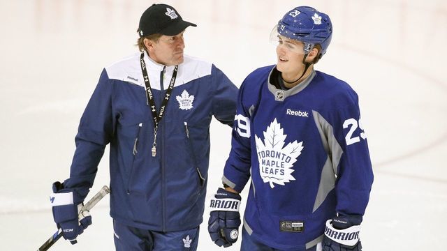 TORONTO, ON - OCTOBER 3 - Maple Leafs head coach Mike Babcock and William Nylander during practice at the MasterCard Centre, October 3, 2016. (Andrew Francis Wallace/Toronto Star via Getty Images)