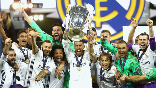 CARDIFF, WALES - JUNE 03: Sergio Ramos of Real Madrid lifts The Champions League trophy after the UEFA Champions League Final between Juventus and Real Madrid at National Stadium of Wales on June 3, 2017 in Cardiff, Wales.