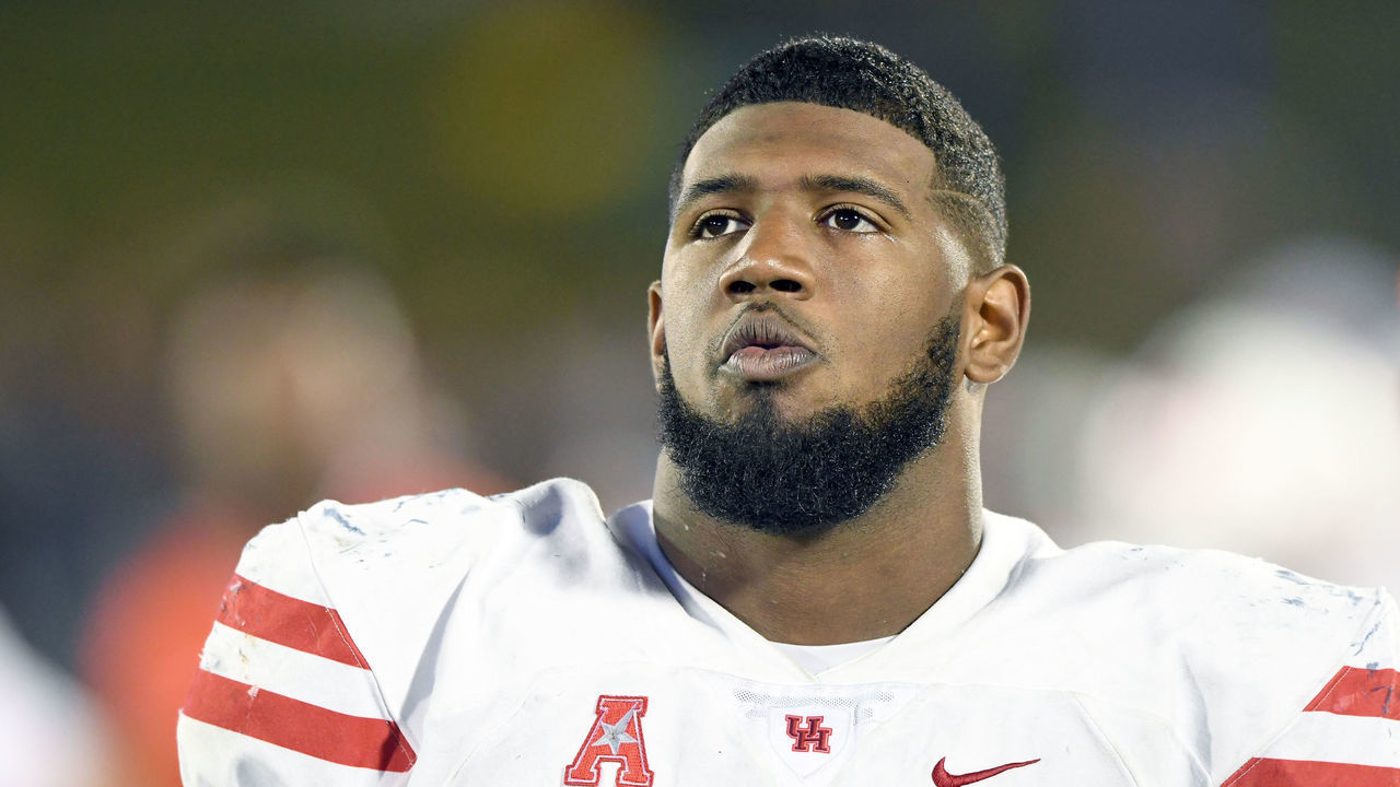 ANNAPOLIS, MD - OCTOBER 20: Ed Oliver #10 of the Houston Cougars looks on during a college football game against the Navy Midshipmen at Navy-Marine Corps Memorial Stadium on October 20, 2018 in Annapolis, Maryland.