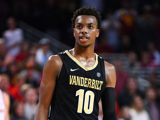 LOS ANGELES, CA - NOVEMBER 11: Vanderbilt guard Darius Garland (10) looks on during a college basketball game between the Vanderbilt Commodores and the USC Trojans on November 11, 2018, at the Galen Center in Los Angeles, CA.