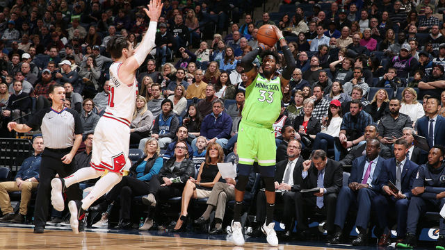 MINNEAPOLIS, MN - NOVEMBER 24: Robert Covington #33 of the Minnesota Timberwolves shoots the ball against the Chicago Bulls on November 24, 2018 at Target Center in Minneapolis, Minnesota. Mandatory Copyright Notice: Copyright 2018 NBAE