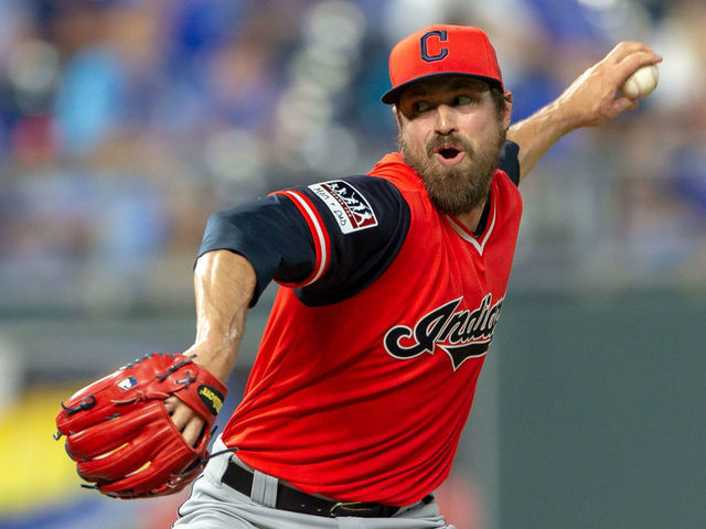 KANSAS CITY, MO - AUGUST 24: Cleveland Indians relief pitcher Andrew Miller (24) during the MLB game against the Kansas City Royals on August 24, 2018 at Kauffman Stadium in Kansas City, Missouri.