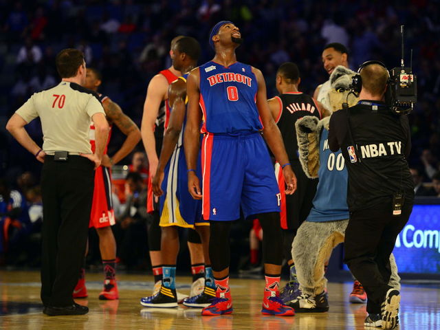 VIDEO: Presenter drops Andre Drummond's Rising Stars MVP award
