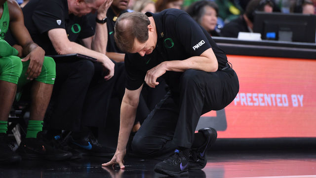 PORTLAND, OR - NOVEMBER 26: Head coach Dana Altman of the Oregon Ducks reacts to a play during the second half of the game against the Oklahoma Sooners during the PK80-Phil Knight Invitational presented by State Farm at the Moda Center on November 26, 2017 in Portland, Oregon.