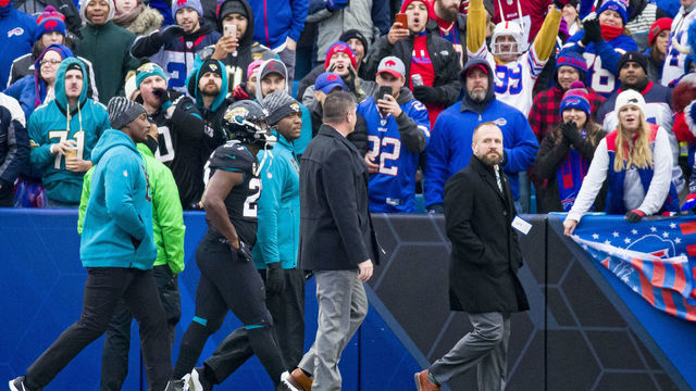 ORCHARD PARK, NY - NOVEMBER 25: Leonard Fournette #27 of the Jacksonville Jaguars is escorted off the field following an ejection during the third quarter against the Buffalo Bills at New Era Field on November 25, 2018 in Orchard Park, New York. Buffalo defeats Jacksonville 24-21.