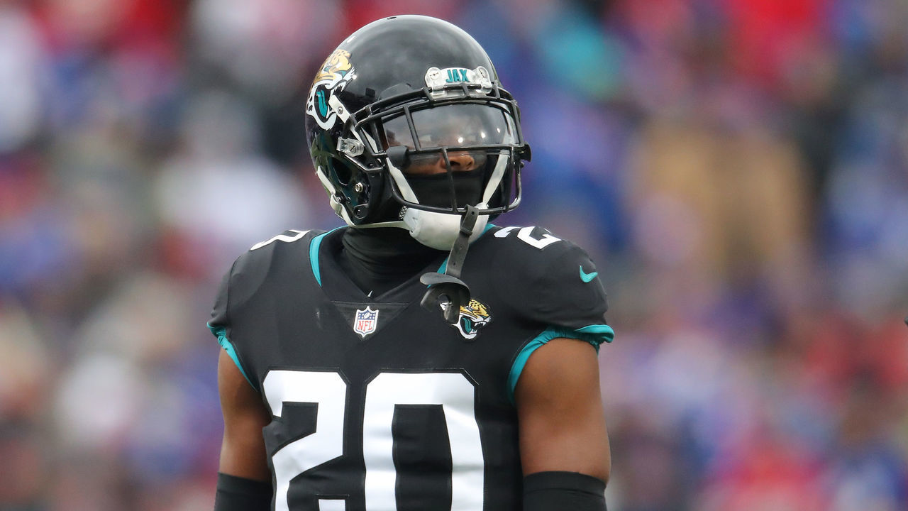 BUFFALO, NY - NOVEMBER 25: Jalen Ramsey #20 of the Jacksonville Jaguars during NFL game action against the Buffalo Bills at New Era Field on November 25, 2018 in Buffalo, New York.