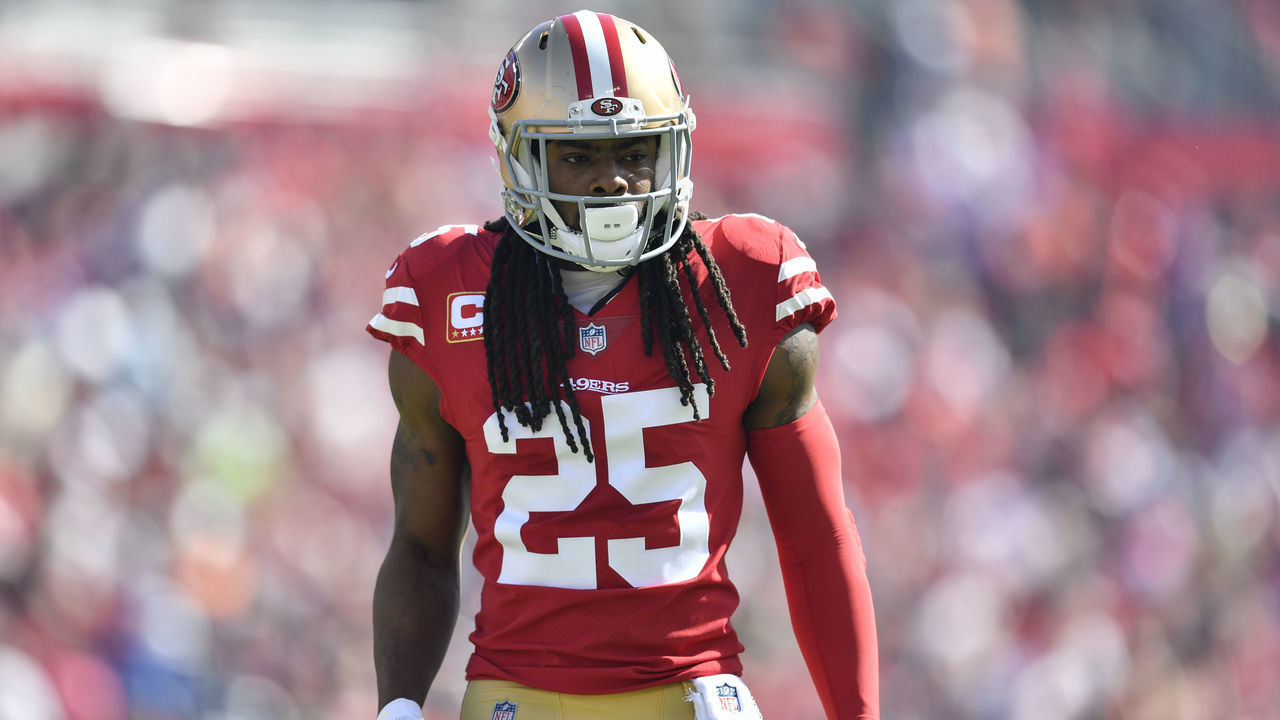 TAMPA, FL - NOVEMBER 25: San Francisco 49ers cornerback Richard Sherman (25) during the first half of an NFL game between the San Francisco 49ers and the Tampa Bay Bucs on November 25, 2018, at Raymond James Stadium in Tampa, FL.