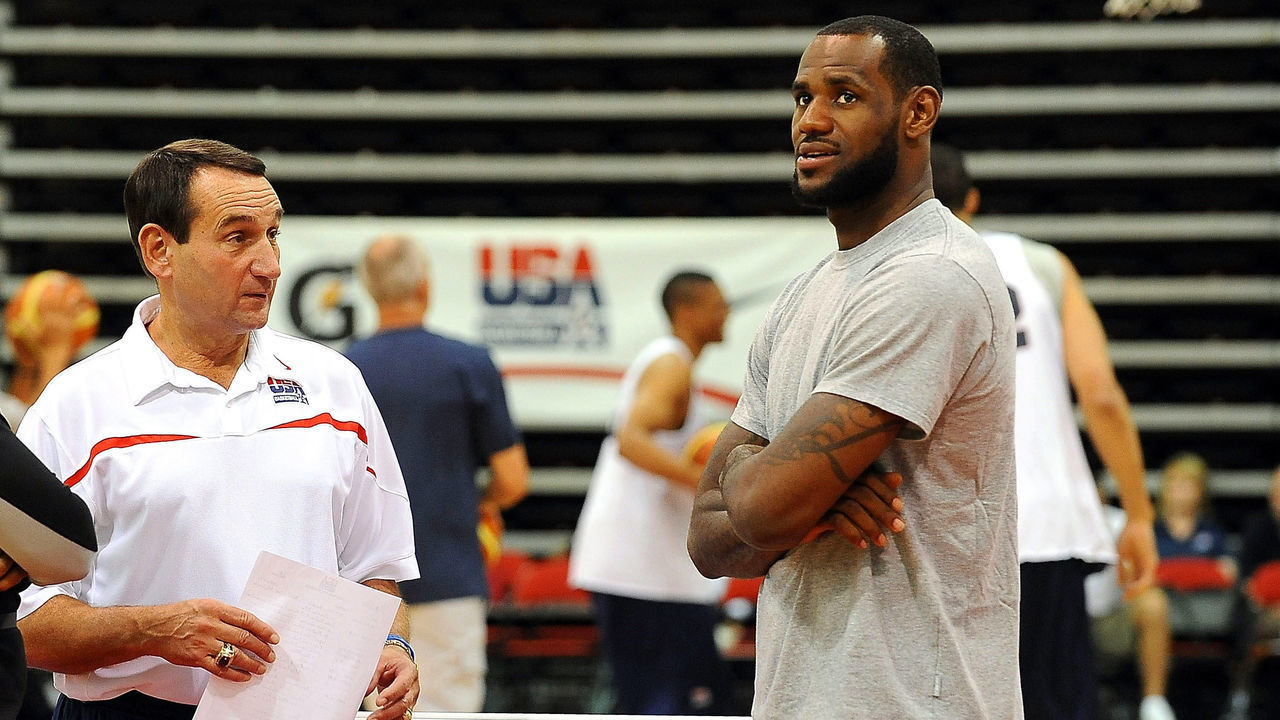 LAS VEGAS, NV - JULY 23: LeBron James (R) talks with Head Coach Mike Krzyzewski of the 2010 USA Basketball Men's National Team during training camp at Cox Pavilion on July 23, 2010 in Las Vegas, Nevada. NOTE TO USER: User expressly acknowledges and agrees that, by downloading and/or using this Photograph, user is consenting to the terms and conditions of the Getty Images License Agreement. Mandatory Copyright Notice: Copyright 2010 NBAE