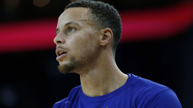 OAKLAND, CA - NOVEMBER 26: Golden State Warriors Stephen Curry #30 warms up before their NBA game against the Orlando Magic at Oracle Arena in Oakland, Calif., on Monday, Nov. 26, 2018. (Jane Tyska/Digital First Media/The Mercury News via Getty Images)