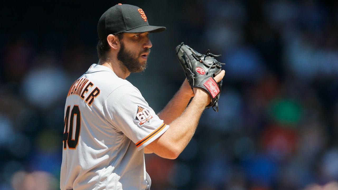 NEW YORK, NY - AUGUST 23: (NEW YORK DAILIES OUT) Madison Bumgarner #40 of the San Francisco Giants in action against the New York Mets at Citi Field on August 23, 2018 in the Flushing neighborhood of the Queens borough of New York City. The Giants defeated the Mets 3-1.