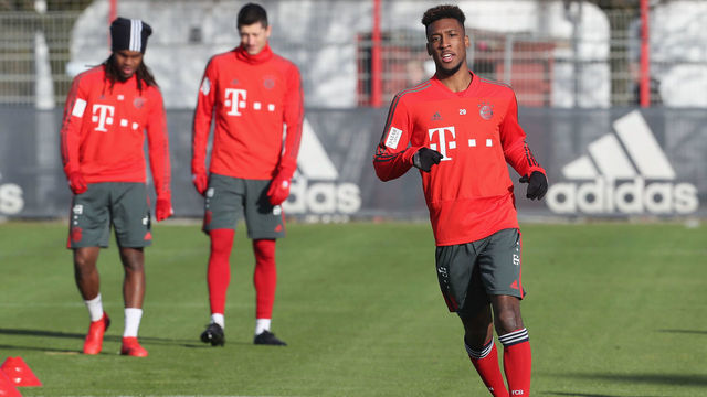MUNICH, GERMANY - NOVEMBER 29: Kingsley Coman (R) of FC Bayern Muenchen practices during a training session at the club's Saebener Strasse training ground on November 29, 2018 in Munich, Germany.