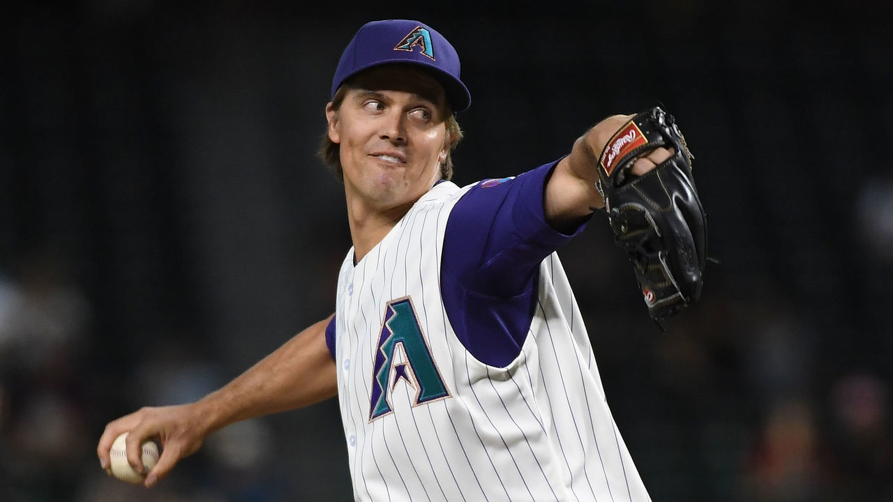 PHOENIX, AZ - MAY 10: Zack Greinke #21 of the Arizona Diamondbacks delivers a pitch against the Washington Nationals at Chase Field on May 10, 2018 in Phoenix, Arizona.