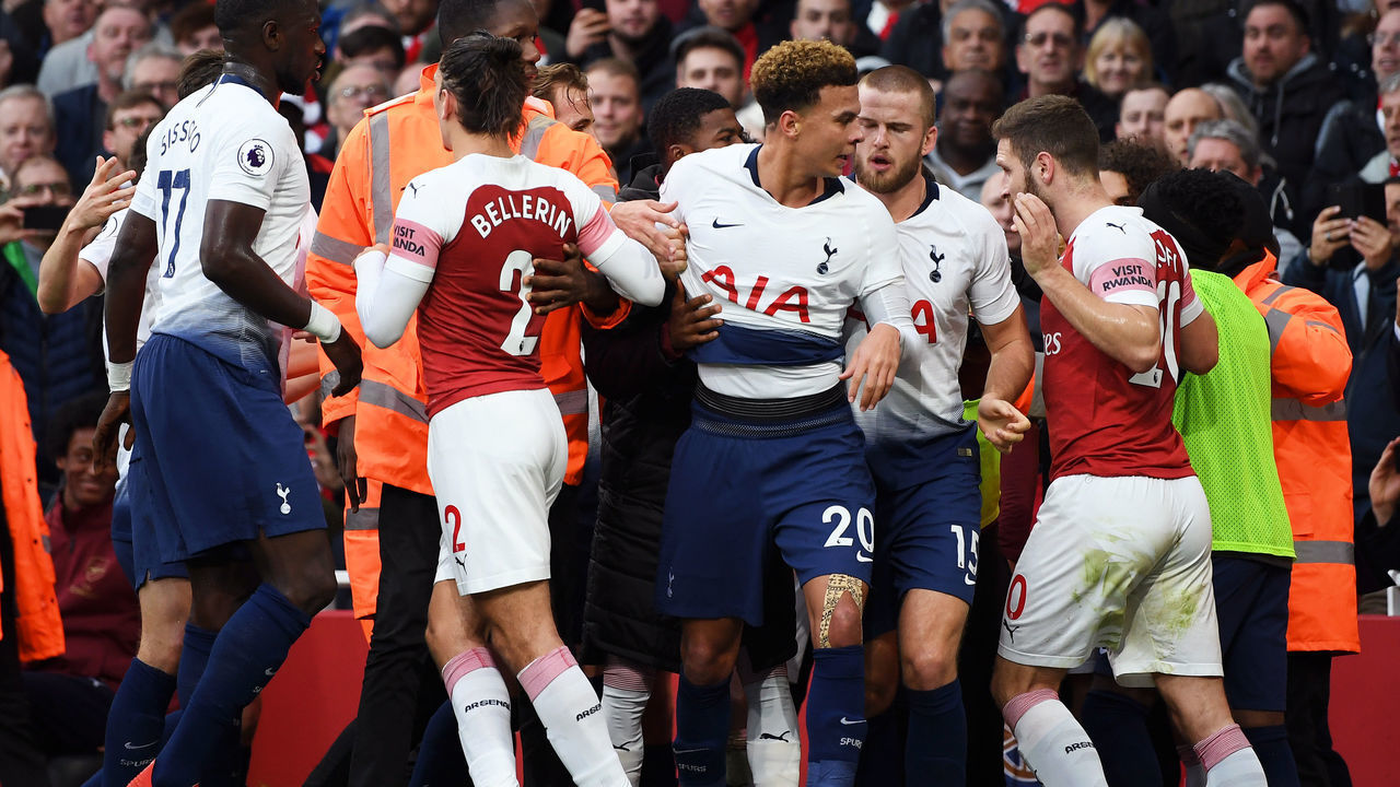 LONDON, ENGLAND - DECEMBER 02: Players clash after Tottenham Hotspur's first goal during the Premier League match between Arsenal FC and Tottenham Hotspur at Emirates Stadium on December 1, 2018 in London, United Kingdom.