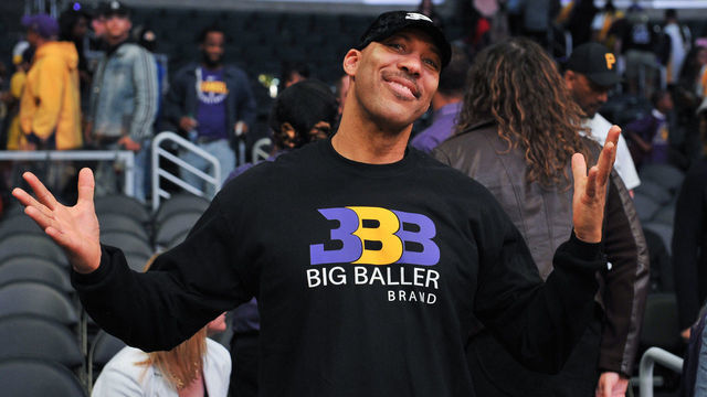 LOS ANGELES, CALIFORNIA - NOVEMBER 07: LaVar Ball attends a basketball game between the Los Angeles Lakers and and the Minnesota Timberwolves at Staples Center on November 07, 2018 in Los Angeles, California.