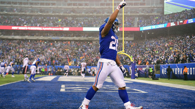 EAST RUTHERFORD, NEW JERSEY - DECEMBER 02: Saquon Barkley #26 of the New York Giants celebrates his run against the Chicago Bears during the third quarter at MetLife Stadium on December 02, 2018 in East Rutherford, New Jersey.