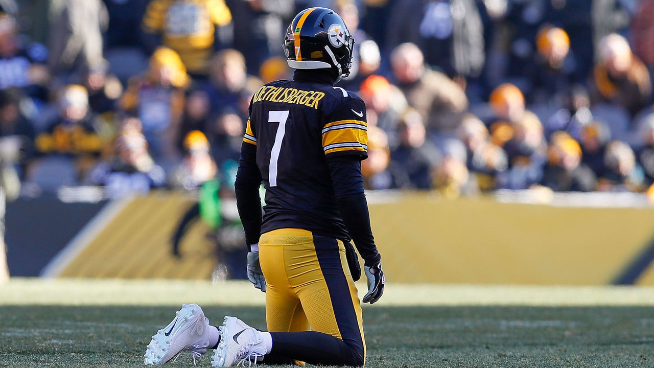 PITTSBURGH, PA - JANUARY 14: Ben Roethlisberger #7 of the Pittsburgh Steelers reacts after a fumble returned for a touchdown against the Jacksonville Jaguars during the first half of the AFC Divisional Playoff game at Heinz Field on January 14, 2018 in Pittsburgh, Pennsylvania.