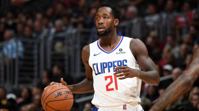 LOS ANGELES, CA - NOVEMBER 28: Patrick Beverley #21 of the LA Clippers handles the ball against the Phoenix Suns on November 28, 2018 at STAPLES Center in Los Angeles, California. NOTE TO USER: User expressly acknowledges and agrees that, by downloading and/or using this Photograph, user is consenting to the terms and conditions of the Getty Images License Agreement. Mandatory Copyright Notice: Copyright 2018 NBAE