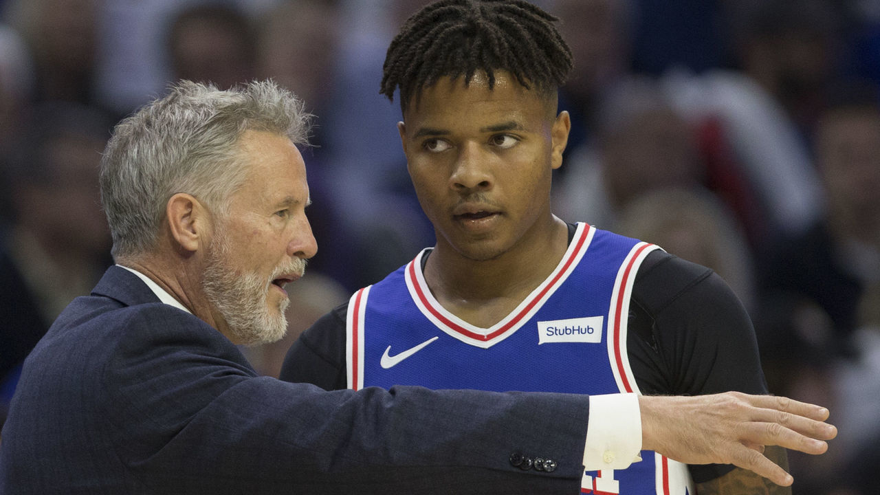 PHILADELPHIA, PA - OCTOBER 18: Head coach Brett Brown talks to Markelle Fultz #20 of the Philadelphia 76ers against the Chicago Bulls at the Wells Fargo Center on October 18, 2018 in Philadelphia, Pennsylvania.