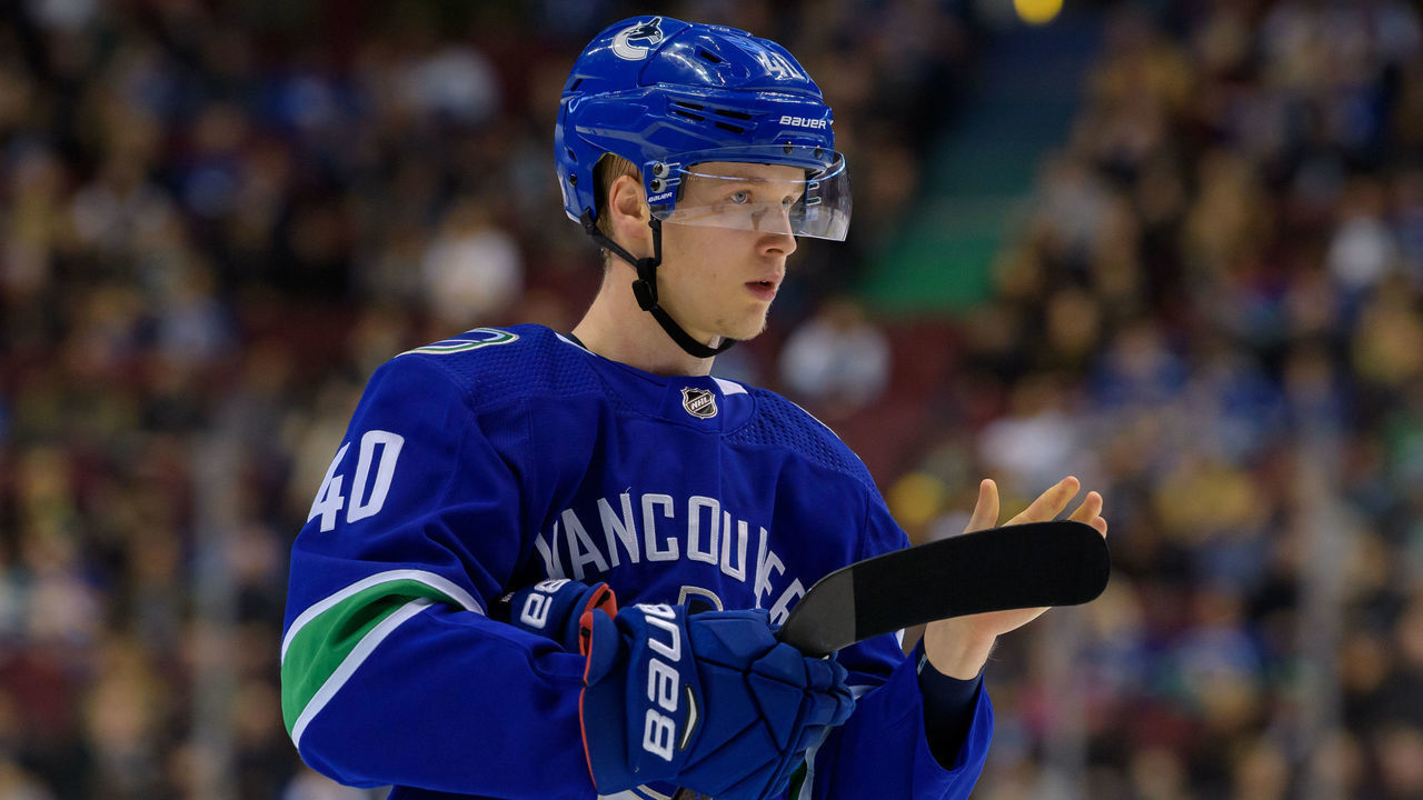 VANCOUVER, BC - NOVEMBER 29: Vancouver Canucks Center Elias Pettersson (40) waits for a face-off during their NHL game against the Vegas Golden Knights at Rogers Arena on November 29, 2018 in Vancouver, British Columbia, Canada. Vegas won 4-3.