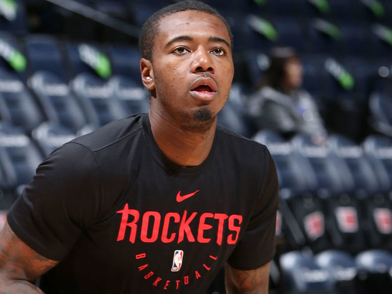 Rockets, Clark agree to reported 3-year contract; House gets 2-way deal ...